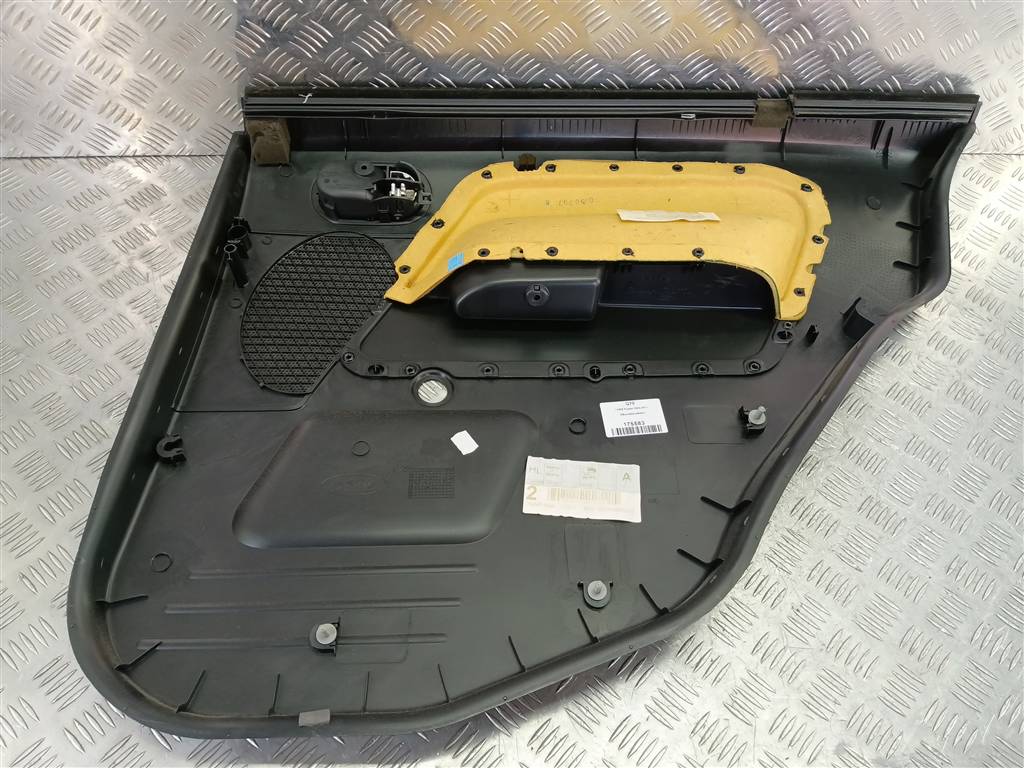 обшивка двери FORD Fusion 1.4 AMT (80 л.с.)Fusion  I рестайлинг (2005—2012) Хетчбэк 1374780, 1090 рублей, Москва