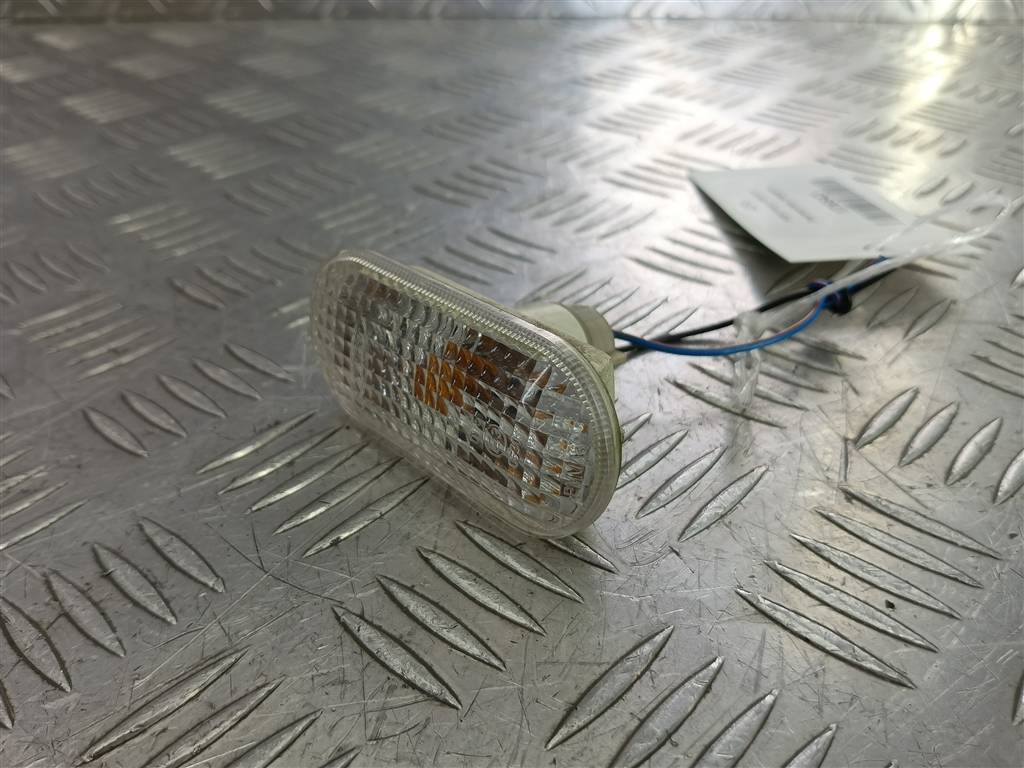 повторитель поворота FORD Fusion 1.4 AMT (80 л.с.)Fusion  I рестайлинг (2005—2012) Хетчбэк 1336185, 750 рублей, Москва