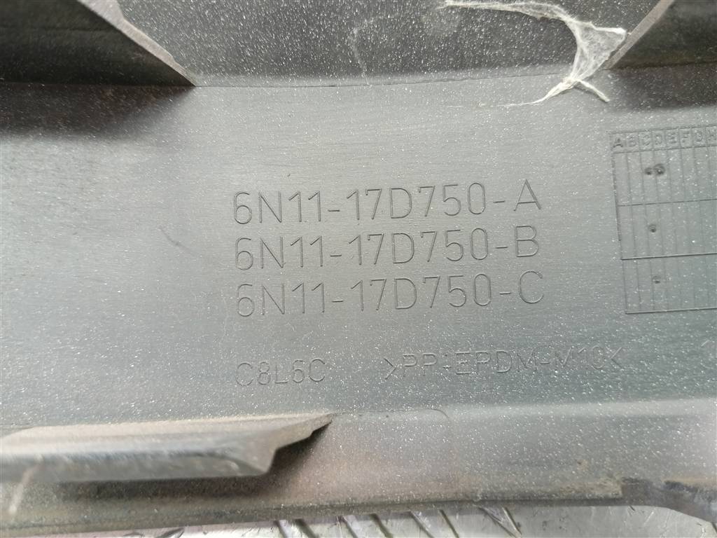 накладка бампера переднего FORD Fusion 1.4 AMT (80 л.с.)Fusion  I рестайлинг (2005—2012) Хетчбэк 1426574, 3510 рублей, Москва