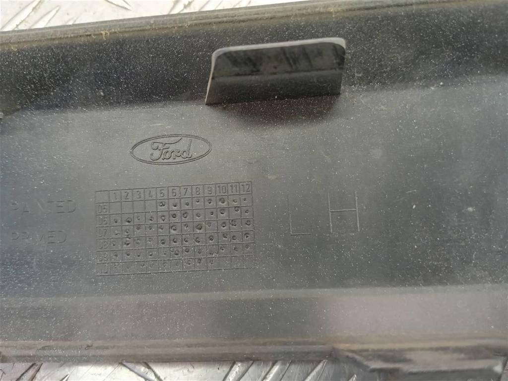 накладка бампера переднего FORD Fusion 1.4 AMT (80 л.с.)Fusion  I рестайлинг (2005—2012) Хетчбэк 1426574, 3510 рублей, Москва