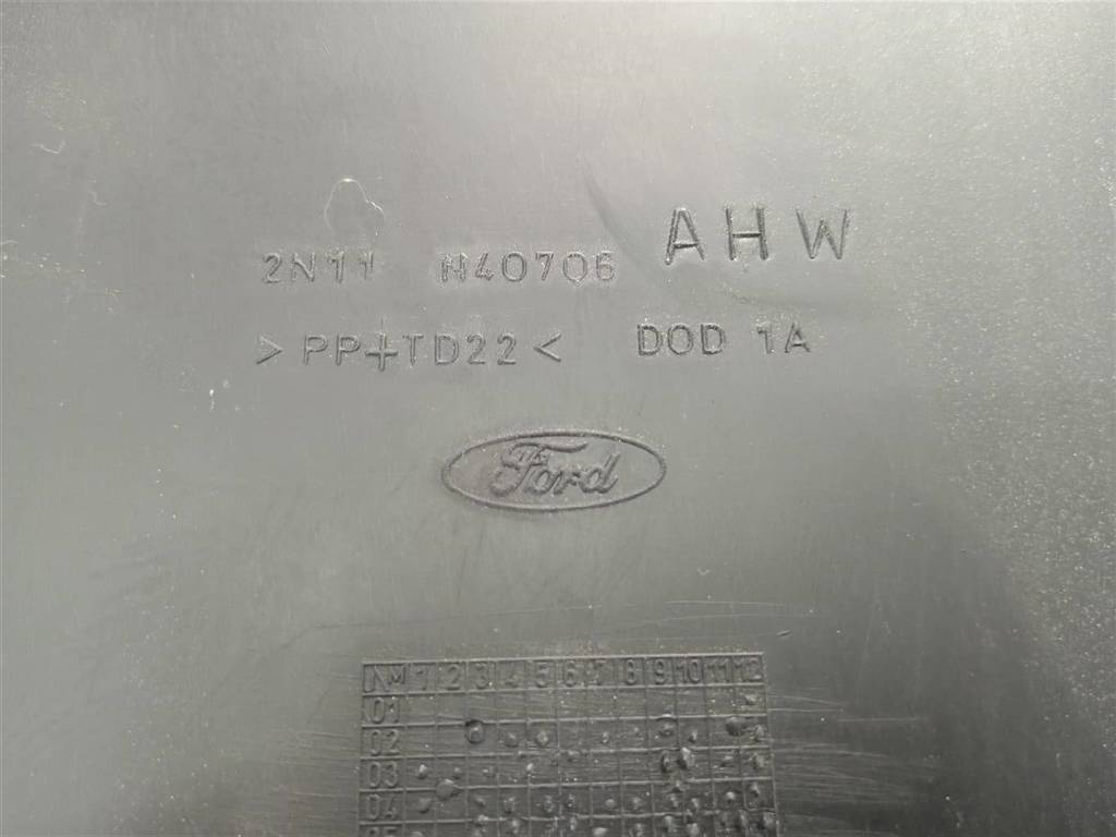 обшивка крышки багажника FORD Fusion 1.4 AMT (80 л.с.)Fusion  I рестайлинг (2005—2012) Хетчбэк 1379906, 3390 рублей, Москва