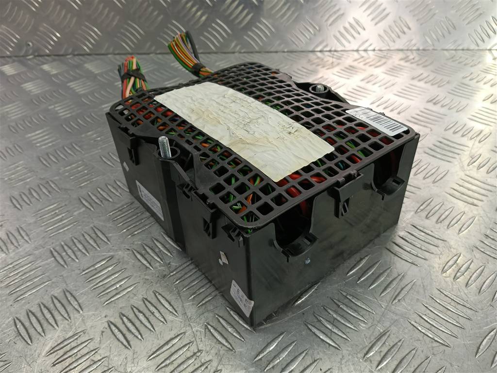 блок предохранителей FORD Fusion 1.4 AMT (80 л.с.)Fusion  I рестайлинг (2005—2012) Хетчбэк 1475040, 1550 рублей, Москва