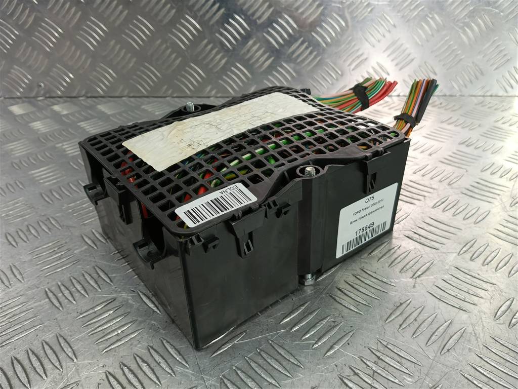 блок предохранителей FORD Fusion 1.4 AMT (80 л.с.)Fusion  I рестайлинг (2005—2012) Хетчбэк 1475040, 1550 рублей, Москва