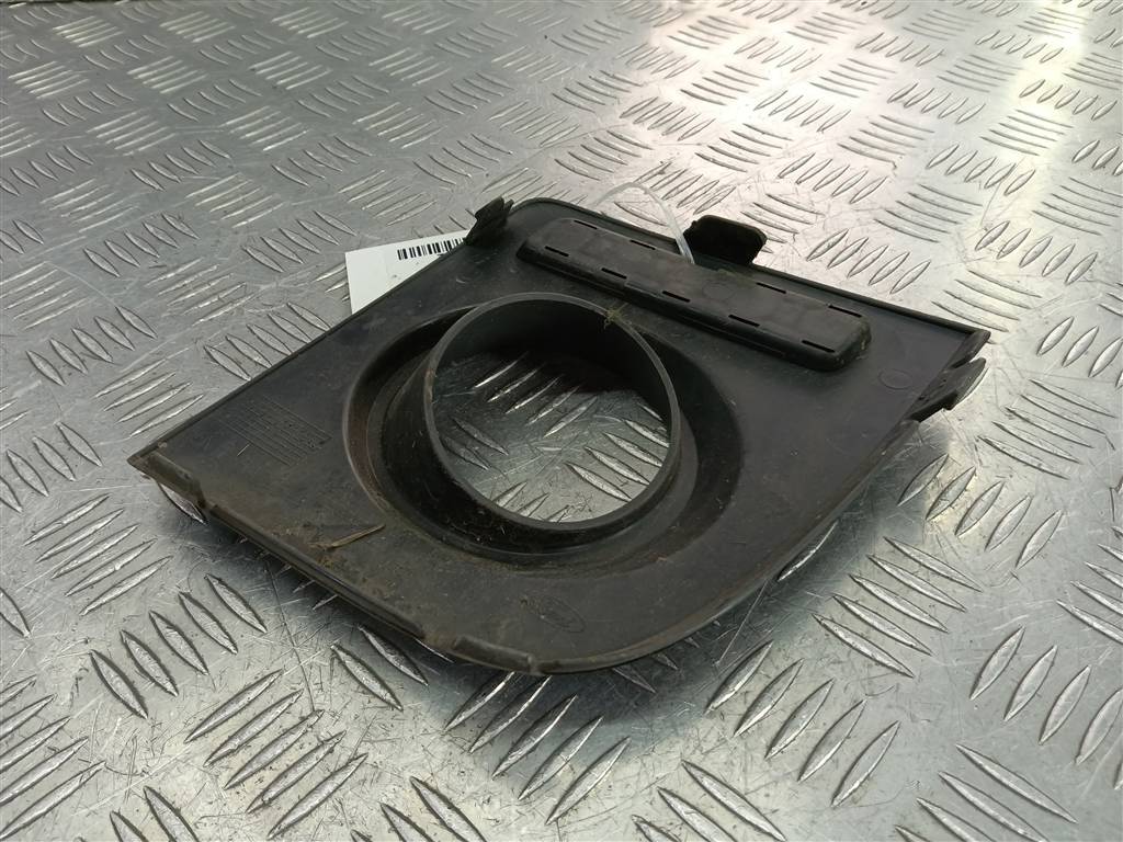 накладка бампера переднего FORD Fusion 1.4 AMT (80 л.с.)Fusion  I рестайлинг (2005—2012) Хетчбэк 1369324, 2010 рублей, Москва