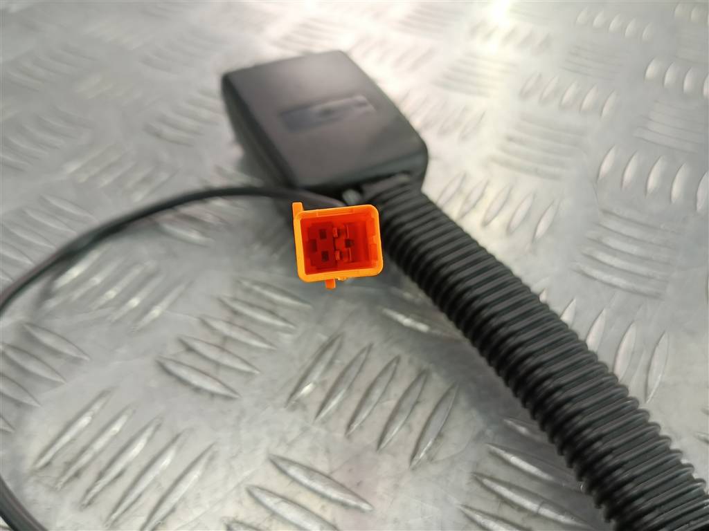 замок ремня безопасности FORD Fusion 1.4 AMT (80 л.с.)Fusion  I рестайлинг (2005—2012) Хетчбэк 1142011, 3850 рублей, Москва