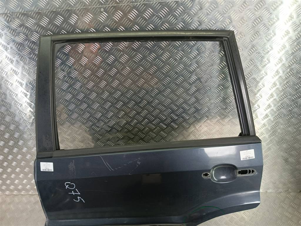 дверь FORD Fusion 1.4 AMT (80 л.с.)Fusion  I рестайлинг (2005—2012) Хетчбэк 1692558, 3850 рублей, Москва