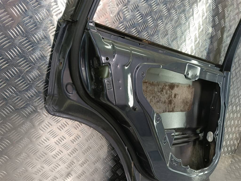 дверь FORD Fusion 1.4 AMT (80 л.с.)Fusion  I рестайлинг (2005—2012) Хетчбэк 1692558, 3850 рублей, Москва