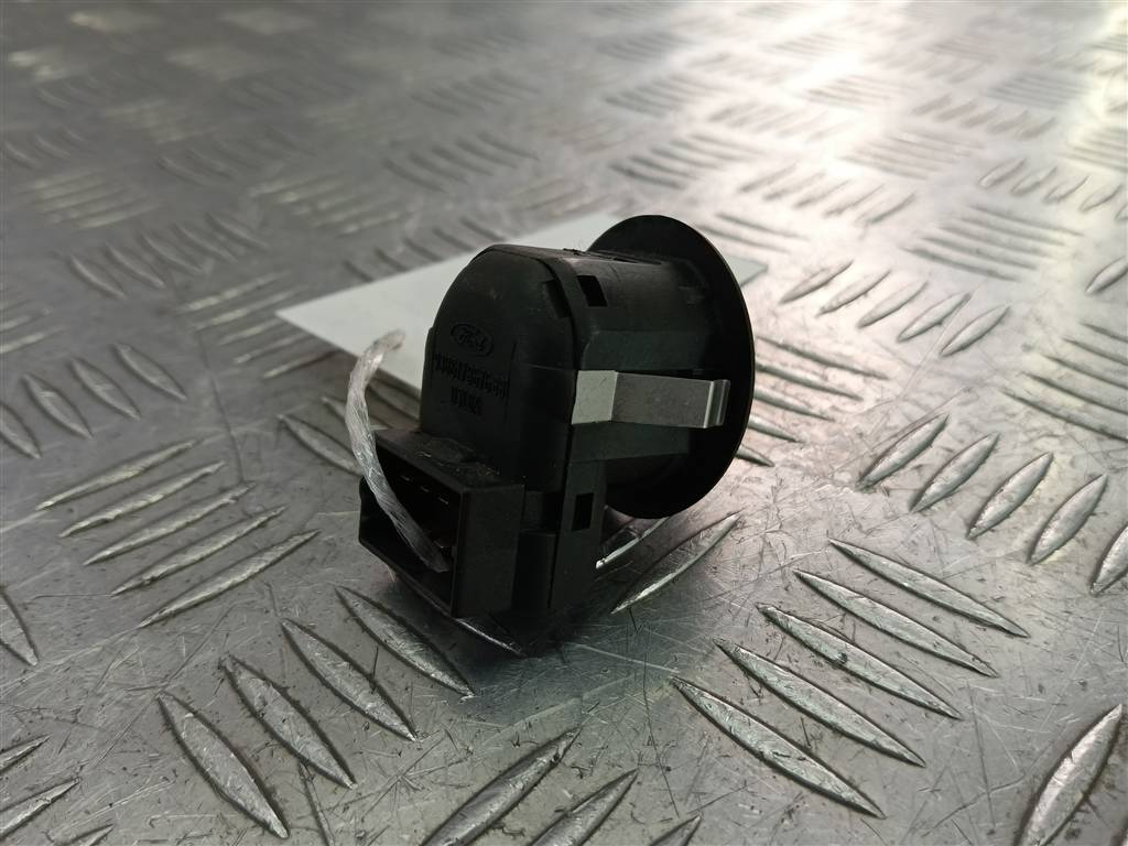 кнопка регулировки зеркал FORD Fusion 1.4 AMT (80 л.с.)Fusion  I рестайлинг (2005—2012) Хетчбэк 4495427, 520 рублей, Москва