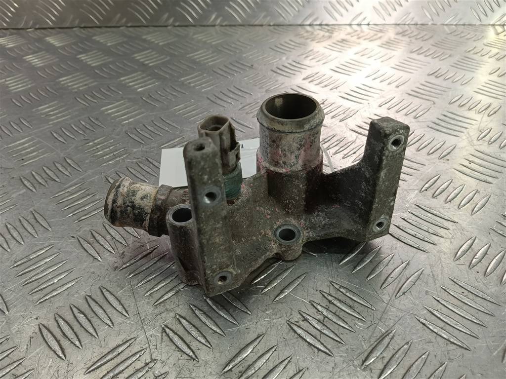 фланец двигателя FORD Fusion 1.4 AMT (80 л.с.)Fusion  I рестайлинг (2005—2012) Хетчбэк 1221325, 980 рублей, Москва