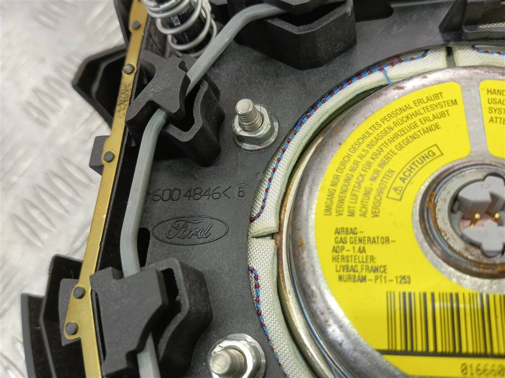 подушка безопасности водителя FORD Fusion 1.4 AMT (80 л.с.)Fusion  I рестайлинг (2005—2012) Хетчбэк 1503968, 3510 рублей, Москва