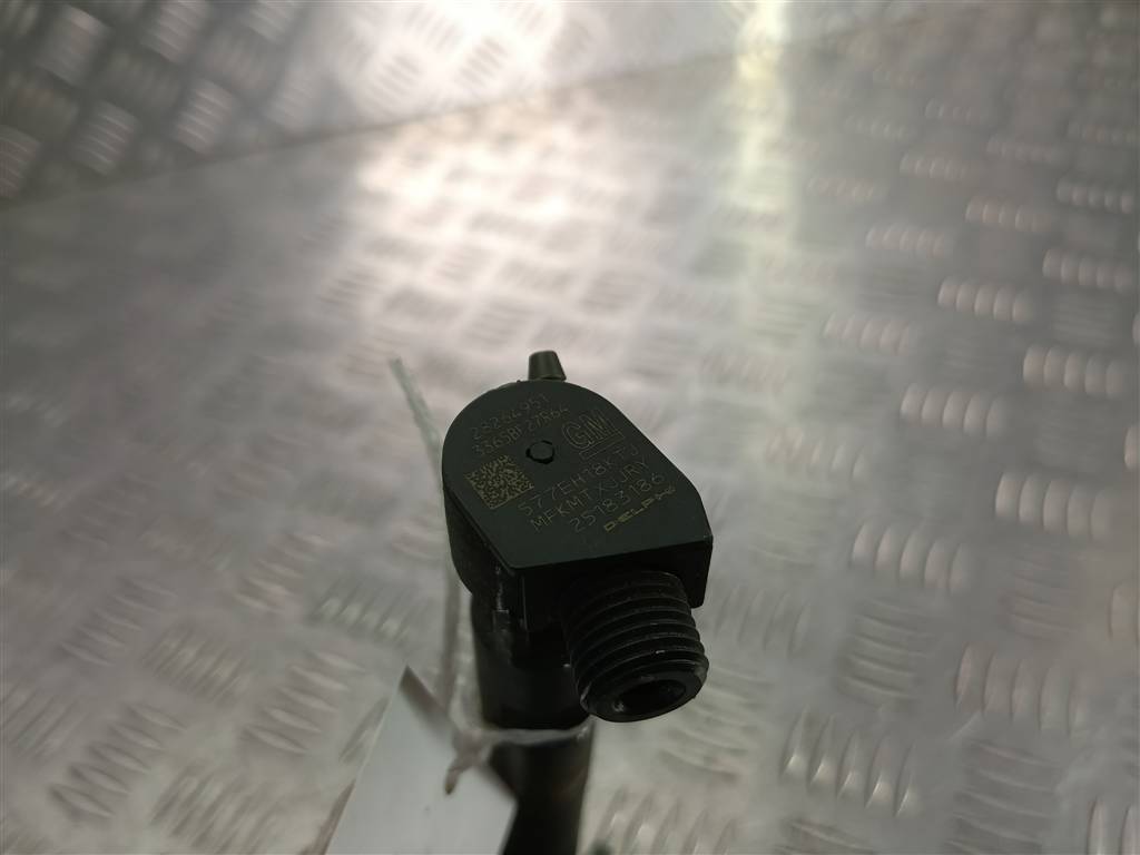 форсунка топливная CHEVROLET  CAPTIVA  25183186, 7880 рублей, Москва