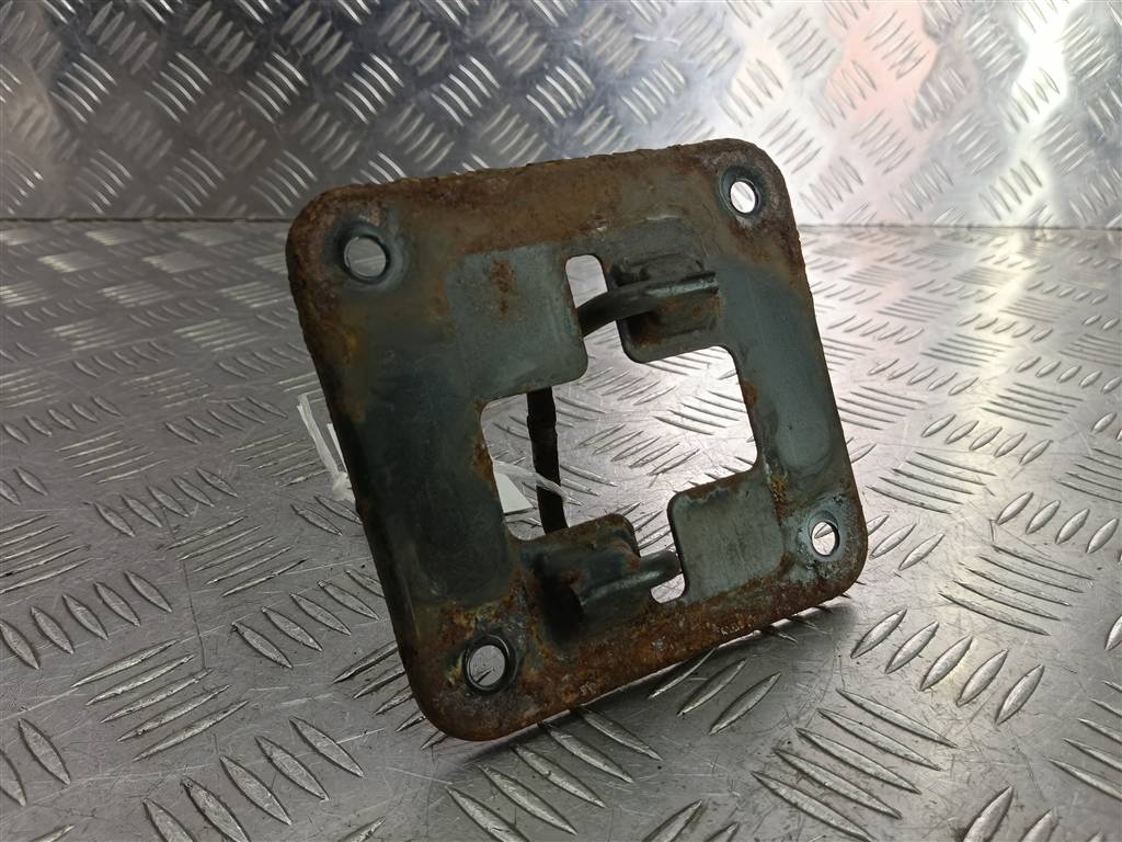 ответная часть замка FORD Fusion 1.4 AMT (80 л.с.)Fusion  I рестайлинг (2005—2012) Хетчбэк 1343612, 1550 рублей, Москва