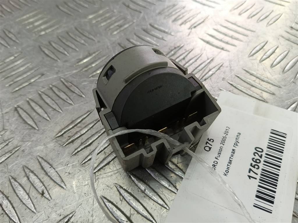 контактная группа замка зажигания FORD Fusion 1.4 AMT (80 л.с.)Fusion  I рестайлинг (2005—2012) Хетчбэк 1677531, 980 рублей, Москва