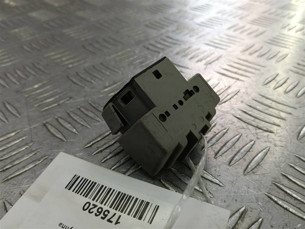 контактная группа замка зажигания FORD Fusion 1.4 AMT (80 л.с.)Fusion  I рестайлинг (2005—2012) Хетчбэк 1677531, 980 рублей, Москва