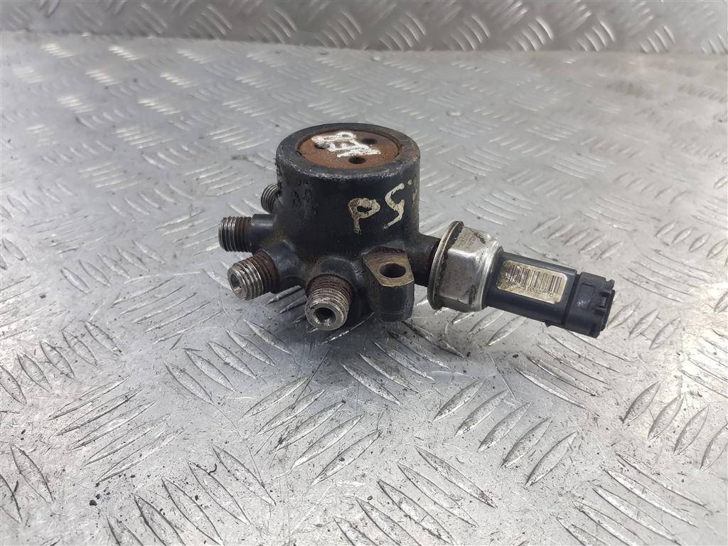 рампа топливная Renault Kangoo  8200057345, 1090 рублей, Москва