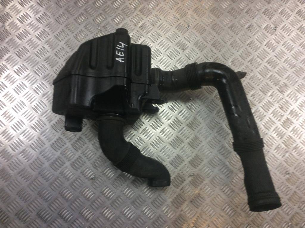 корпус воздушного фильтра Volkswagen Caddy  3C0129607AG, 2130 рублей, Москва