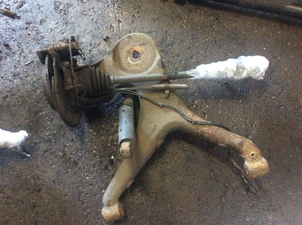 суппорт MERCEDES-BENZ Vito  A6394200383, 1210 рублей, Москва