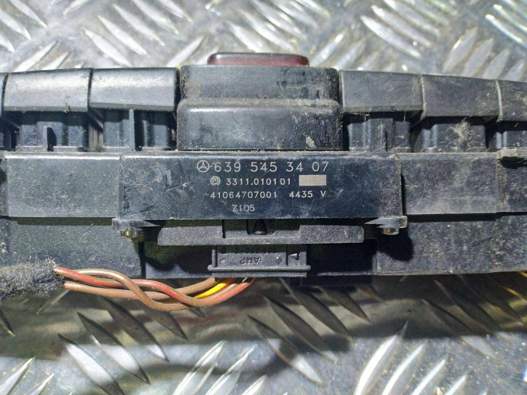 блок кнопок MERCEDES-BENZ Vito  A6395453407, 1550 рублей, Москва