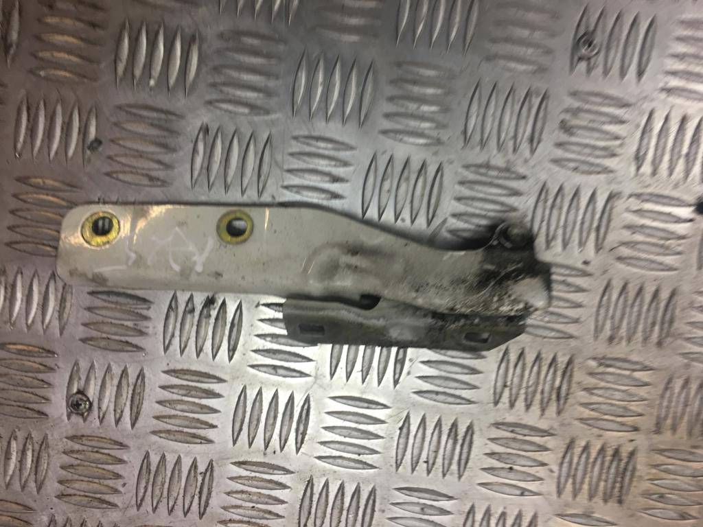 петля капота Fiat Doblo  46782384, 520 рублей, Москва