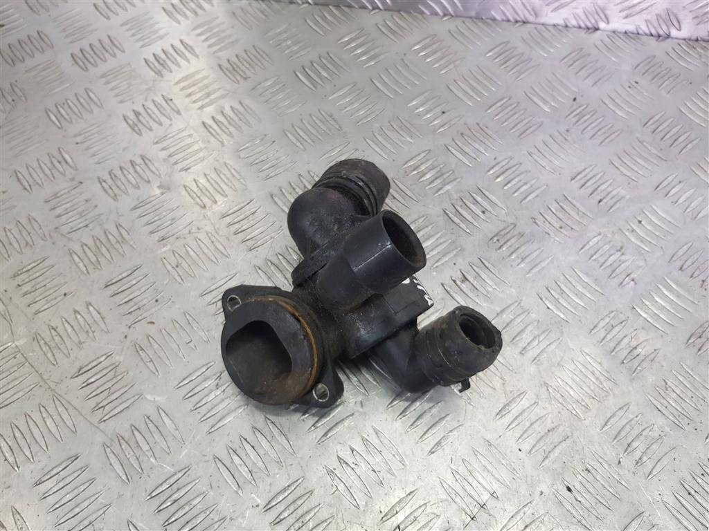 корпус термостата Volkswagen Crafter  03L121111AB, 860 рублей, Москва