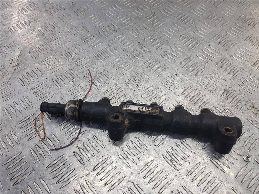 рампа топливная Citroen Berlingo  1570G2, 980 рублей, Москва