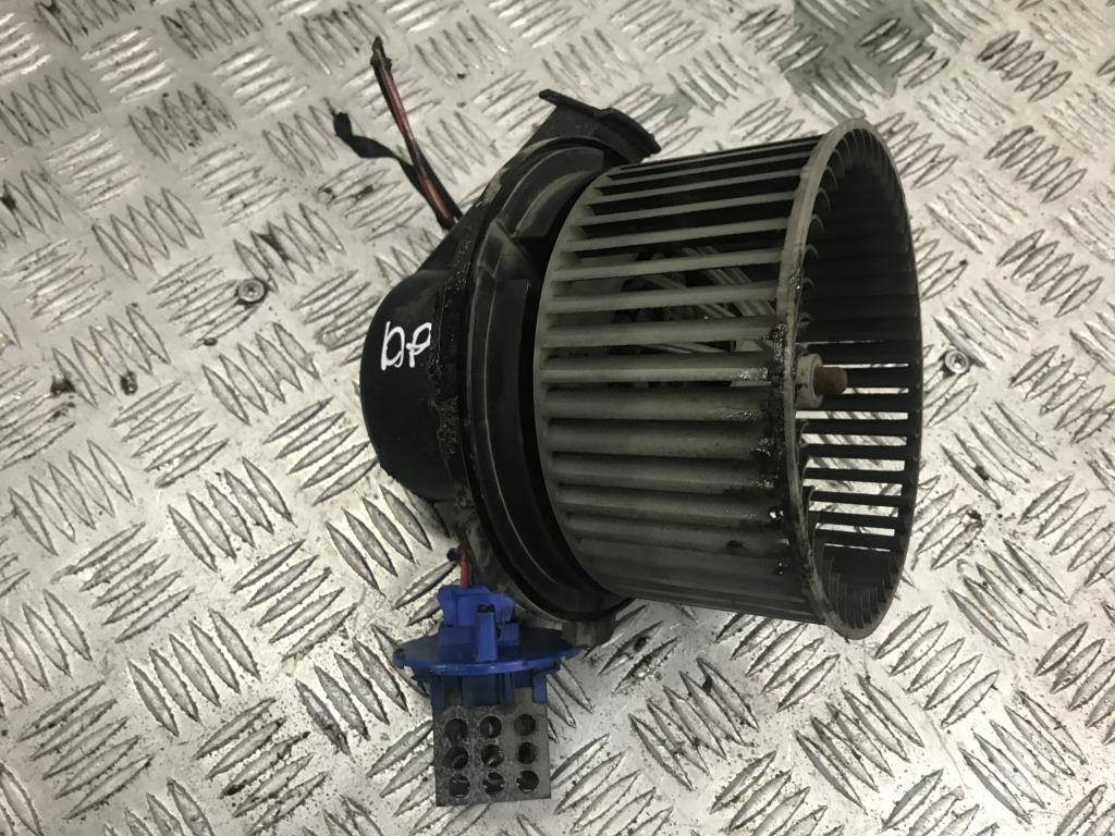 моторчик отопителя MERCEDES-BENZ Sprinter  A0008356007, 2930 рублей, Москва