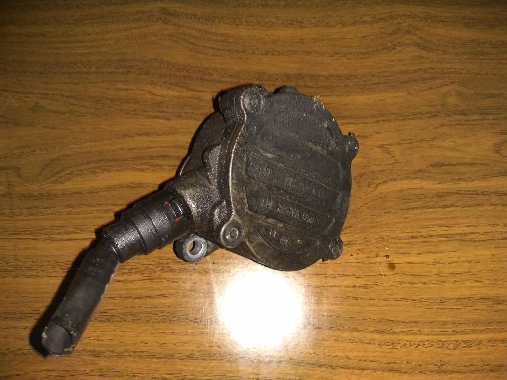 насос вакуумный MERCEDES-BENZ Vito  A6462300165, 630 рублей, Москва