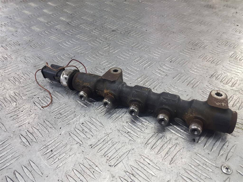 рампа топливная Peugeot Partner  1570G2, 980 рублей, Москва