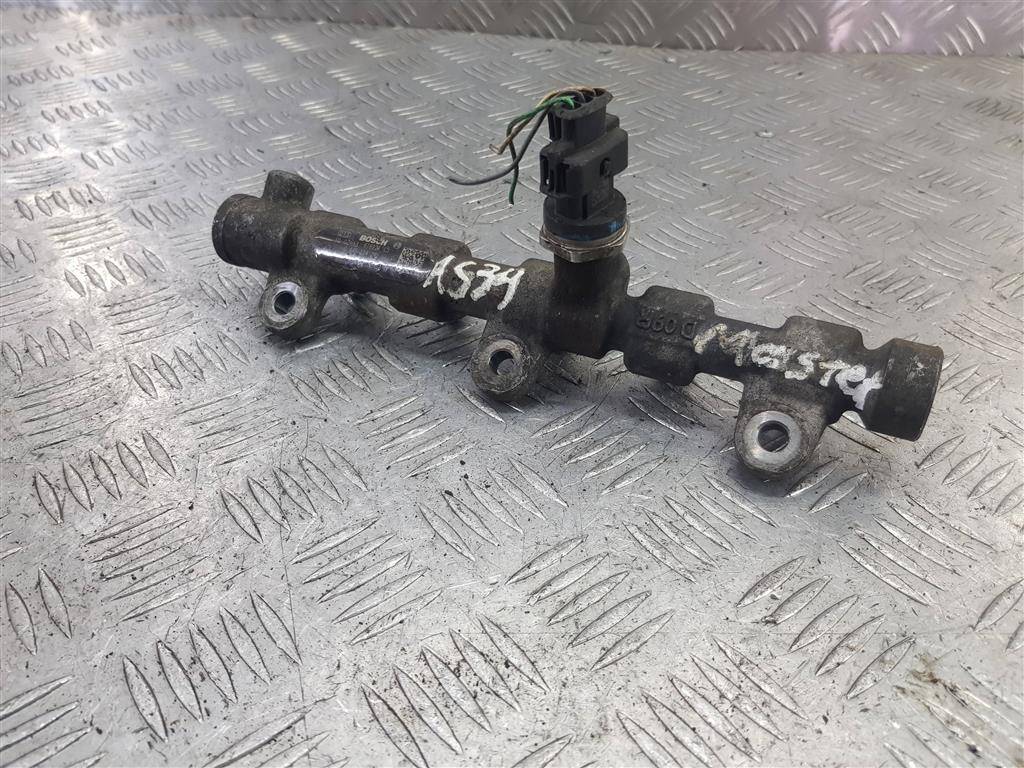 рампа топливная Renault Master  175215697R, 2470 рублей, Москва