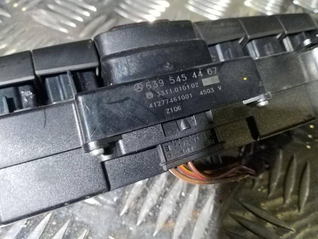 блок кнопок MERCEDES-BENZ Vito  A6395454407, 1090 рублей, Москва
