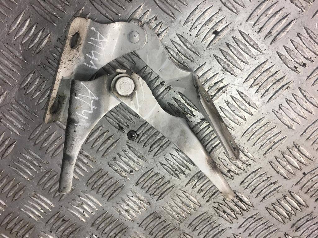 петля капота FORD Transit  1405813, 750 рублей, Москва