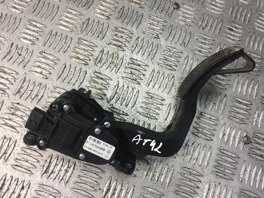 педаль газа Renault Master  8200672371-C, 1550 рублей, Москва