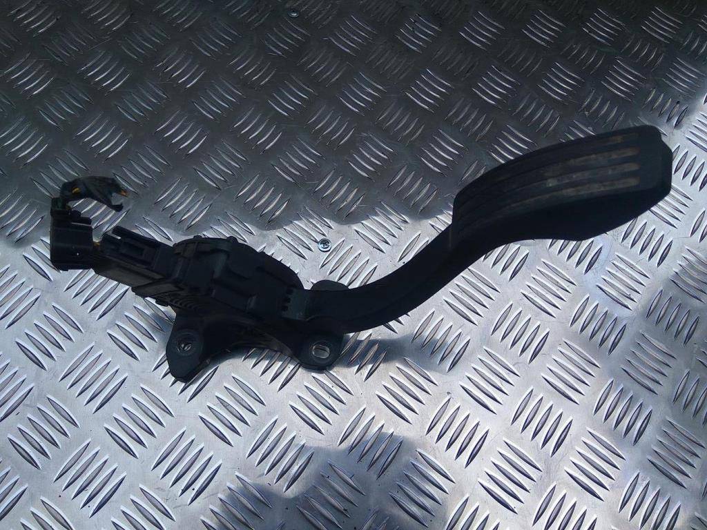 педаль газа FORD Tourneo Connect  2139887, 630 рублей, Москва