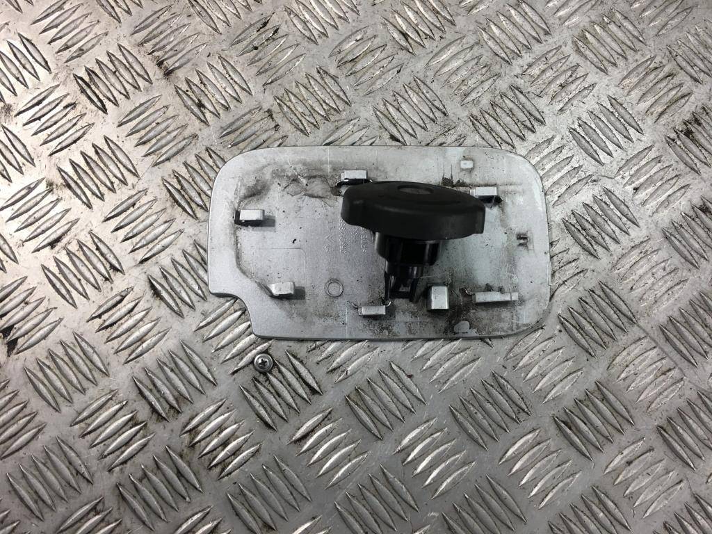 лючок бензобака Peugeot Partner  1517G0, 860 рублей, Москва