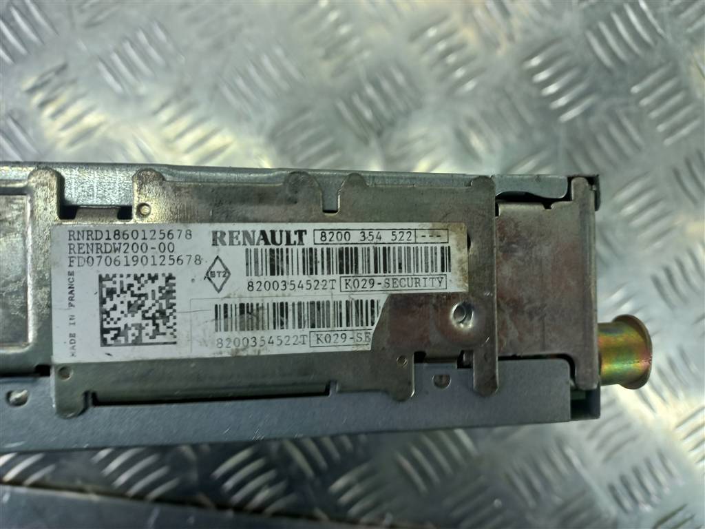 магнитола Renault Trafic  8200354522, 1550 рублей, Москва