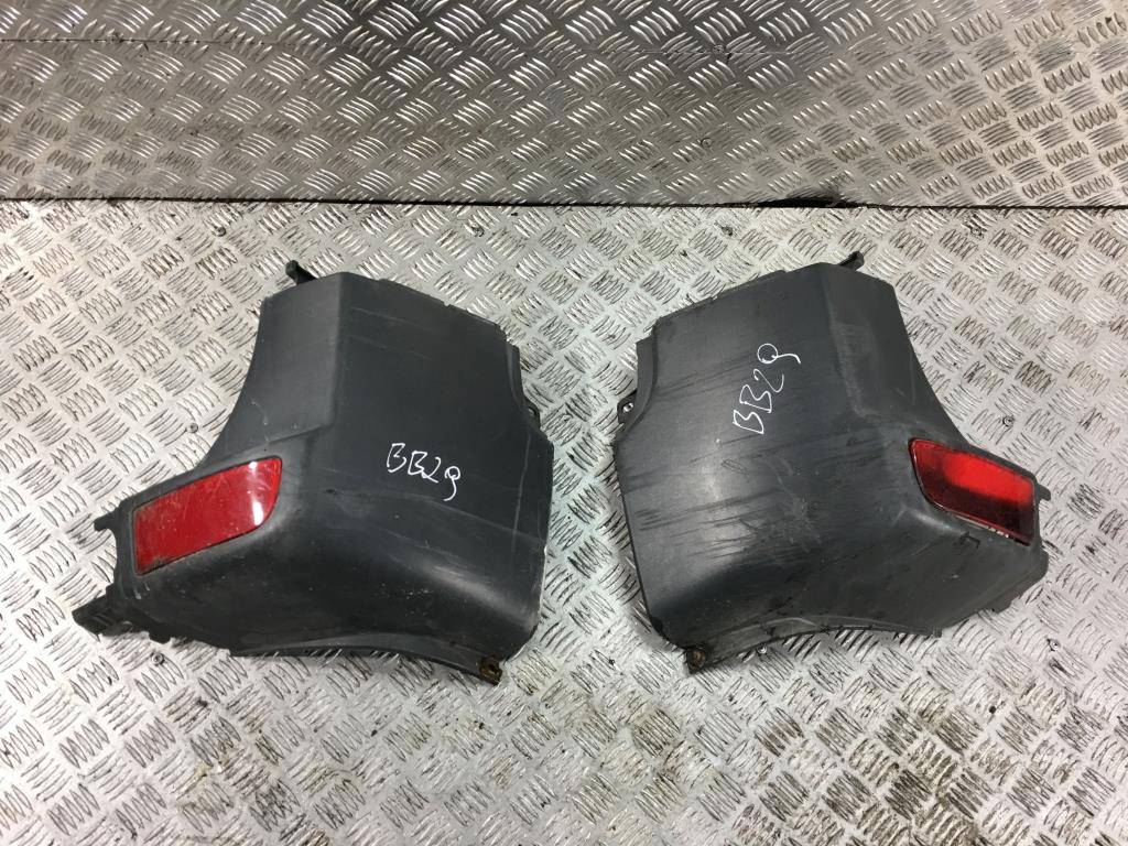 клык заднего бампера MERCEDES-BENZ Sprinter  A9068801071, 630 рублей, Москва