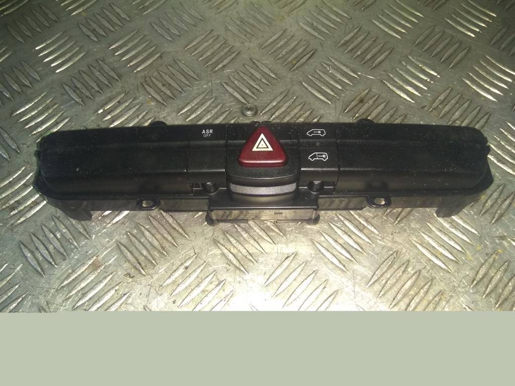 блок кнопок MERCEDES-BENZ Sprinter  A9065450107, 1090 рублей, Москва