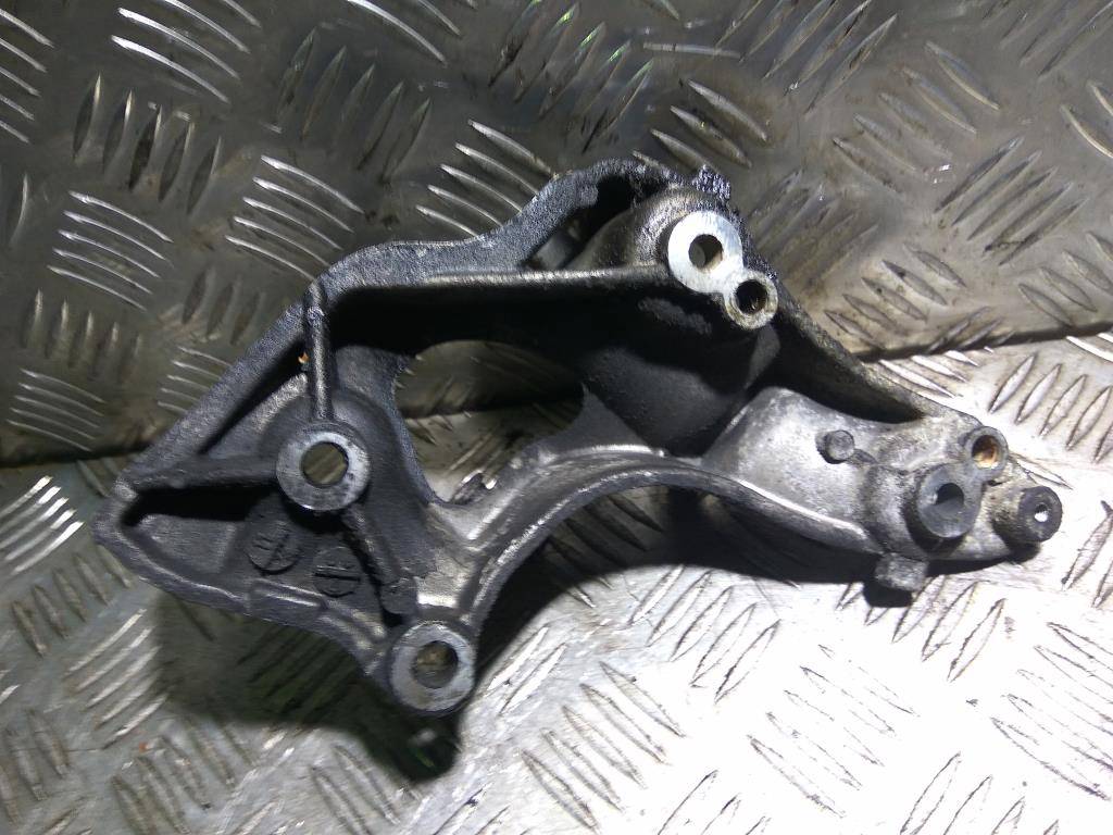 кронштейн генератора Peugeot Partner  5706L1, 1320 рублей, Москва