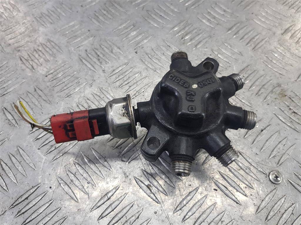 рампа топливная FORD Tourneo Connect  1445928, 1320 рублей, Москва