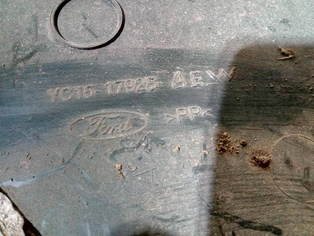 клык заднего бампера FORD Transit  1745834, 1550 рублей, Москва