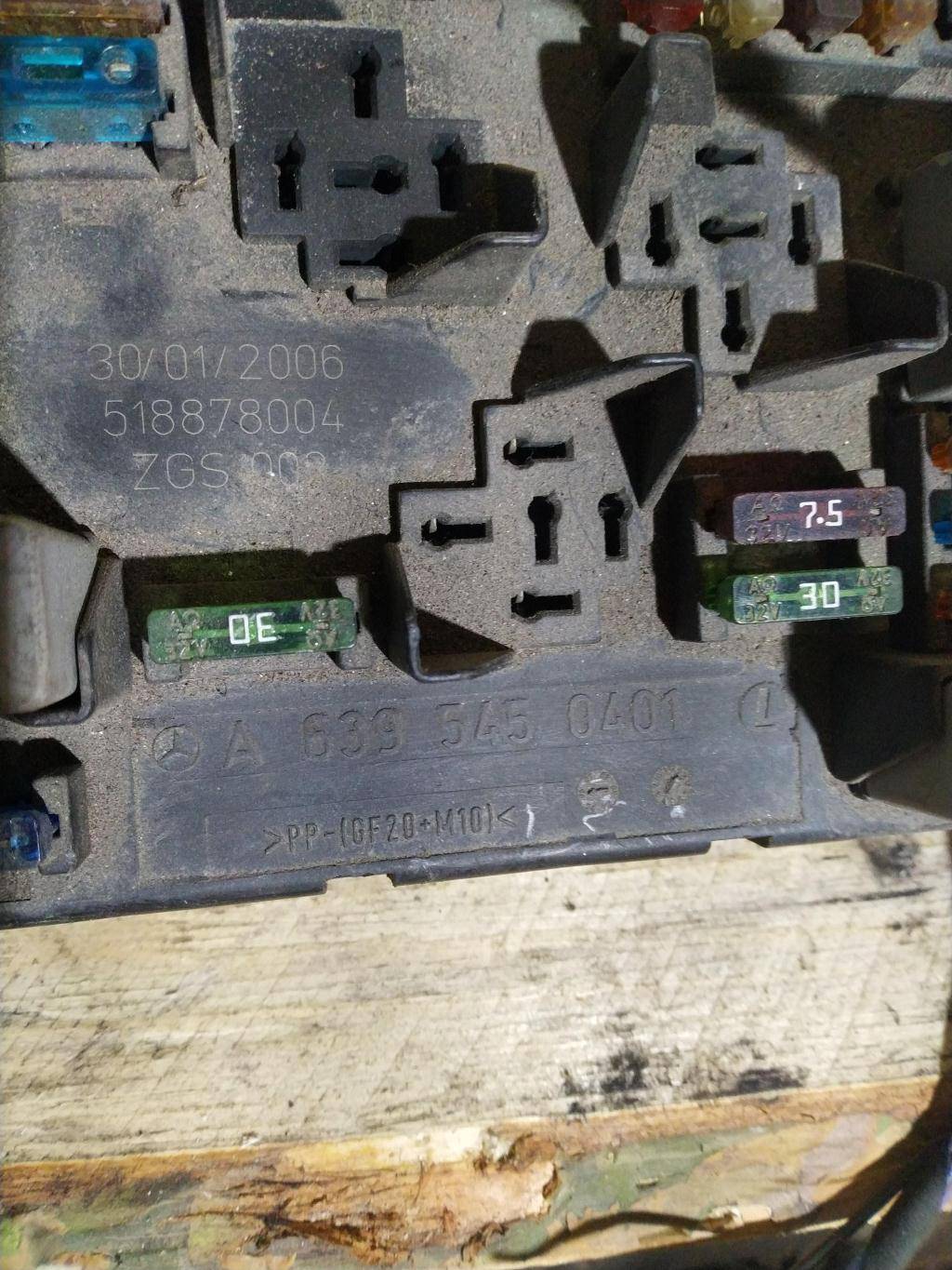 блок предохранителей MERCEDES-BENZ Vito  A6395450801, 1550 рублей, Москва