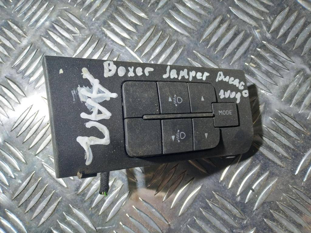 блок кнопок Peugeot Boxer  6554ZQ, 520 рублей, Москва