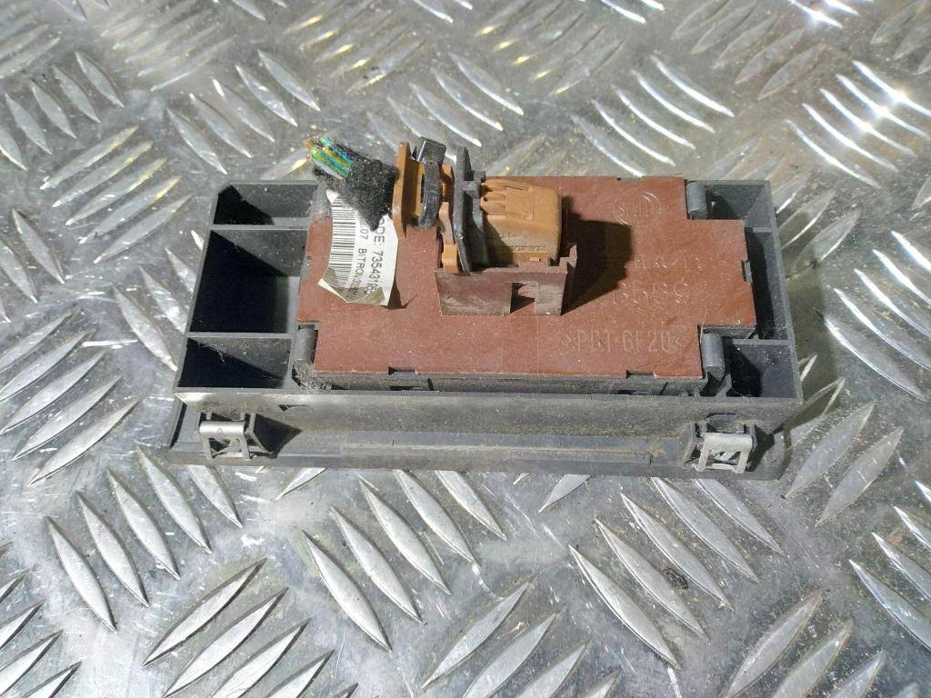 блок кнопок Citroen Jumper 2.2 Hdi MT (109 л.с.)Jumper  II (2006—2013) Фургон 6554ZQ, 520 рублей, Москва