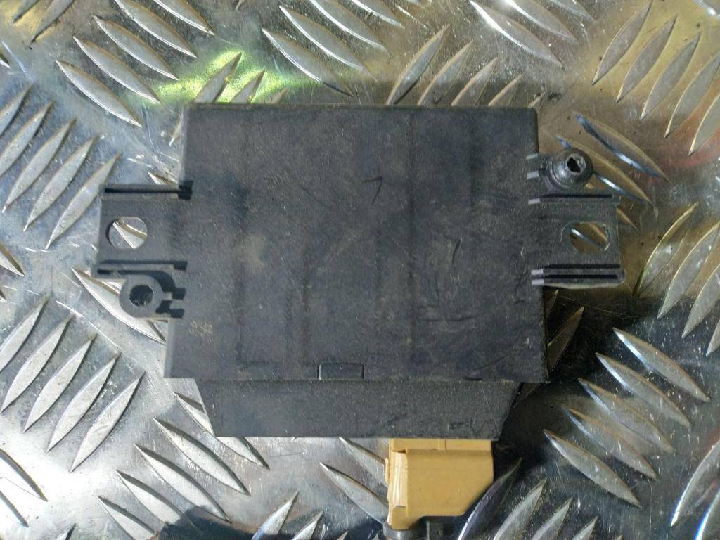 блок управления парктрониками Renault Master  8201015177, 1320 рублей, Москва