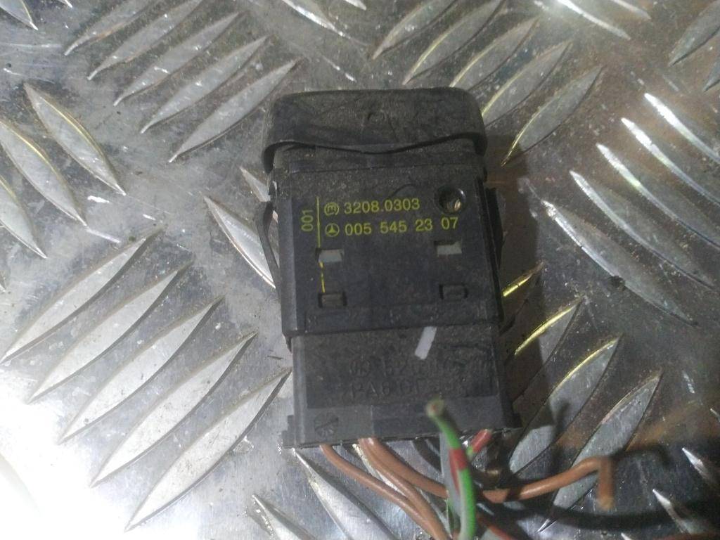 кнопка сигнализации MERCEDES-BENZ Vito  A0055452307, 750 рублей, Москва