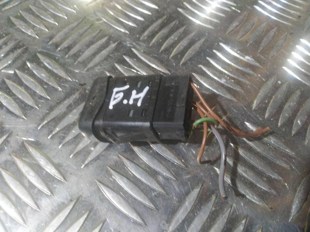 кнопка сигнализации MERCEDES-BENZ Vito  A0055452307, 750 рублей, Москва