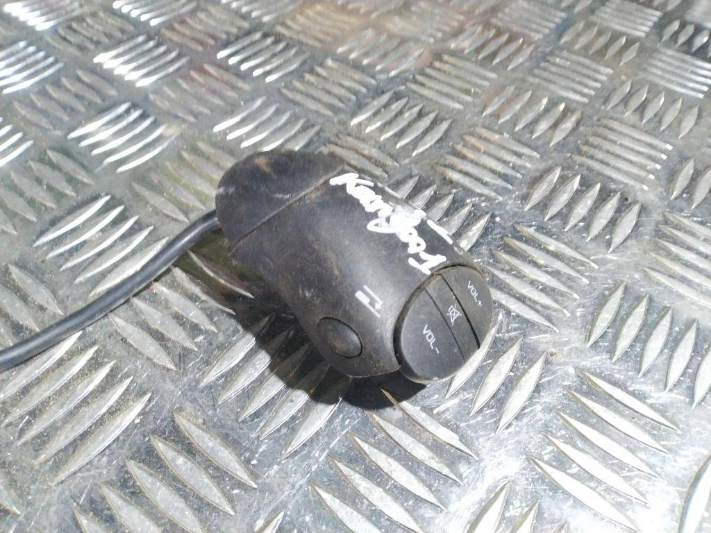 переключатель музыки подрулевой Renault Kangoo  7700422507, 980 рублей, Москва