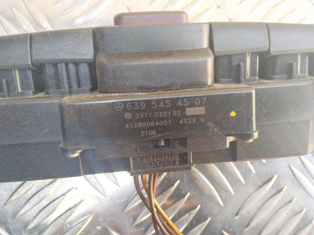 блок кнопок MERCEDES-BENZ Vito  A6395454507, 1320 рублей, Москва