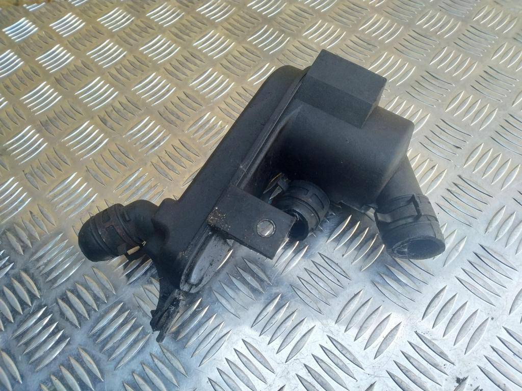 маслоотделитель (сапун) FORD Tourneo Connect  1440654, 630 рублей, Москва