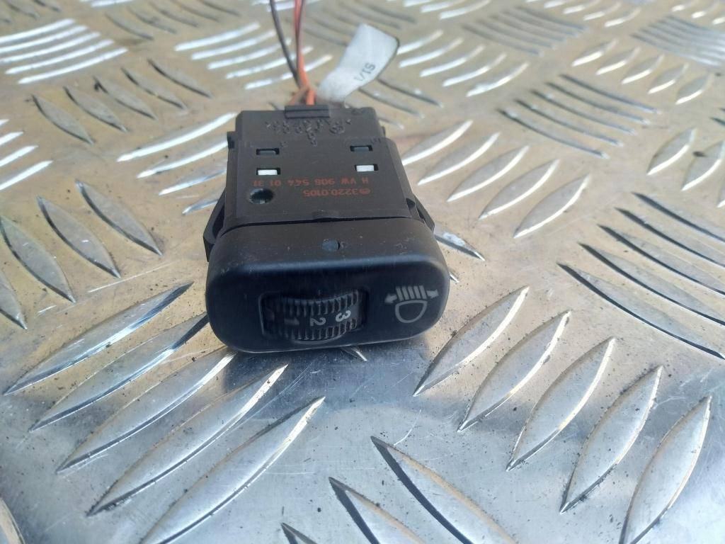 кнопка регулировки фар Volkswagen Crafter  9065440131, 750 рублей, Москва
